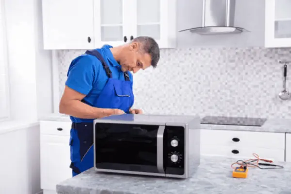 صيانة ميكروويف يونيفرسال — فني متخصص بالمنزل